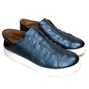 Women’s MJUS  Blue Leather Slip-On Sneakers. Platform sole. Size 41/10